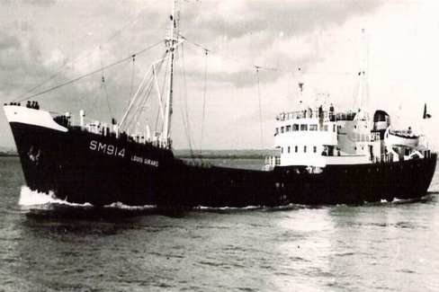 Pavillon France Longueur 75 m Largeur 11.8 m Déplacement 1585 t Vitesse 13 noeuds Année 1957 Chantier Dubigeon (Nantes)